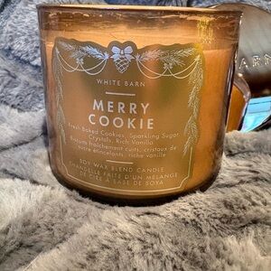 White Barn Merry Cookie Candle - Tan